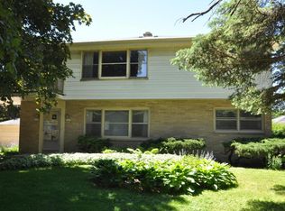 1641 N 116th St #1, Milwaukee, WI 53226