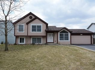 405 Asbury Ave, Fox River Grove, IL 60021