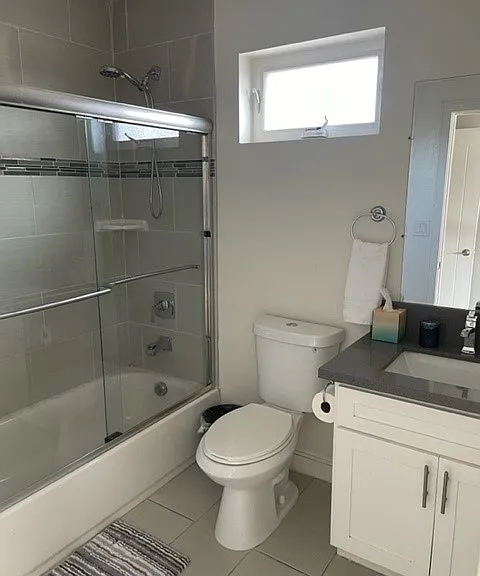 427 N Heliotrope Dr #200 — Photo 8