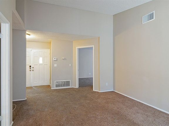 4th image of 616 Le Harve Ave