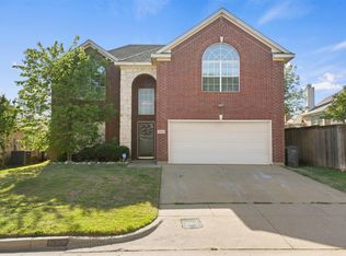 8108 Dynasty Dr, Fort Worth, TX 76123