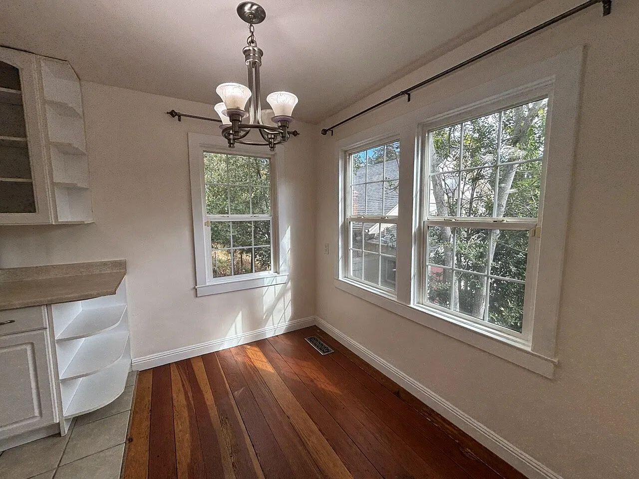 1 bed, 1.0 bath, 700 sqft, $1,650 — Photo 4