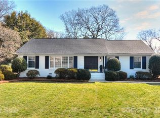 5523 Sharon Rd, Charlotte, NC 28210