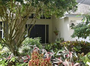 2517 Mason Oaks Dr, Valrico, FL 33596
