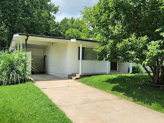 3rd image of 530 Humes Ln