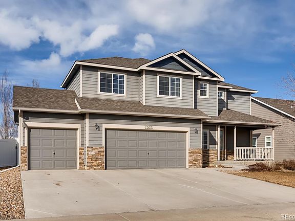 3rd image of 2533 Rosemary Ln