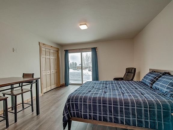 3rd image of 1133 Straight Creek Dr #108