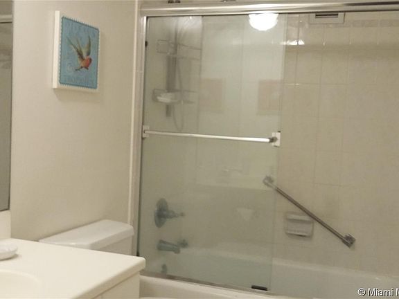 3rd image of 5161 Collins Ave APT 510