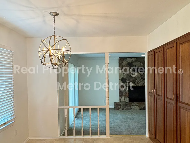 3028 Caswell Dr — Photo 10