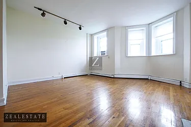 Rented by ZealEstate Group Inc