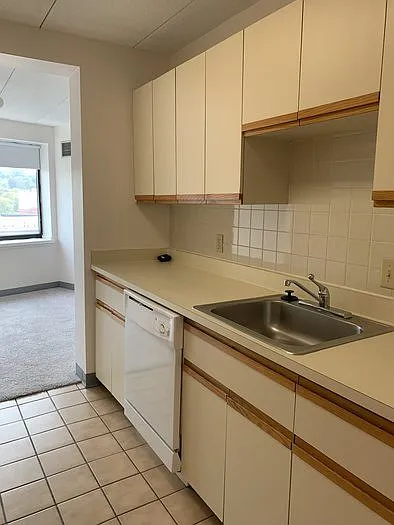 1 bed, 1.0 bath, $2,275 — Photo 3