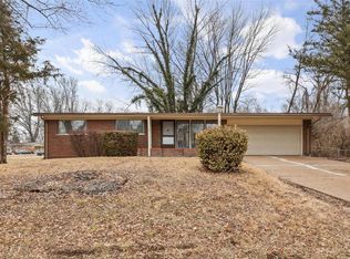 10510 Monarch Dr, Saint Louis, MO 63136