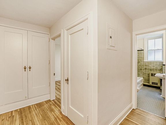 3rd image of 2615 Park Ave APT B2