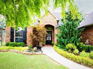 16517 Moorgate Ln, Edmond, OK 73012