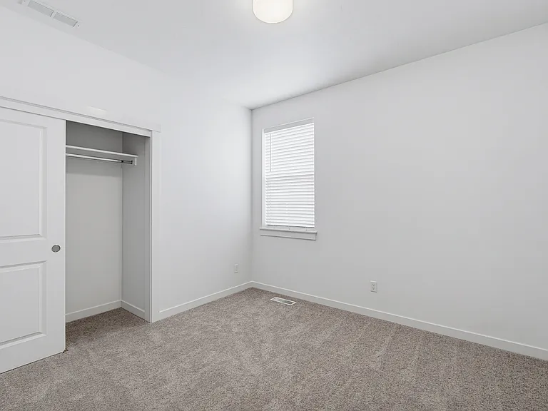 8876 W Tamworth Dr — Photo 16