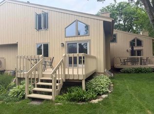7305 Donna Dr, Middleton, WI 53562
