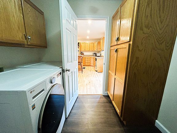 2nd image of 205 Shelly Ridge Ln