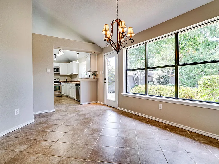 626 Cribbs Dr — Photo 24