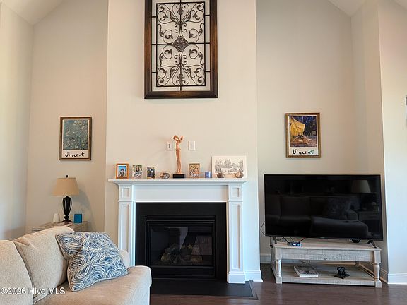3rd image of 6881 Beckman Circle SW