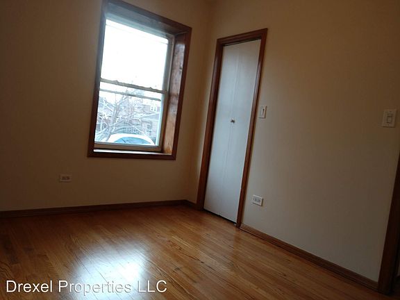 4th image of 4438 W Wellington Ave #1
