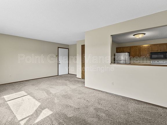 3rd image of 4101 S Locust Dr APT 2