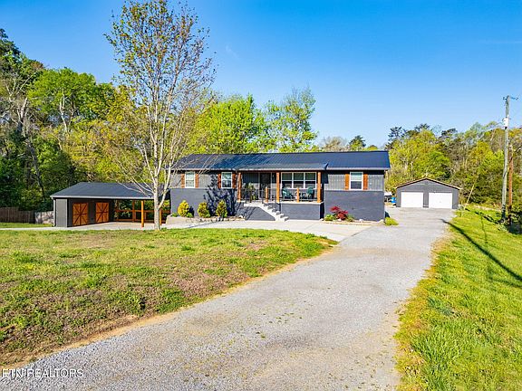 2nd image of 6414 Pine Grove Rd