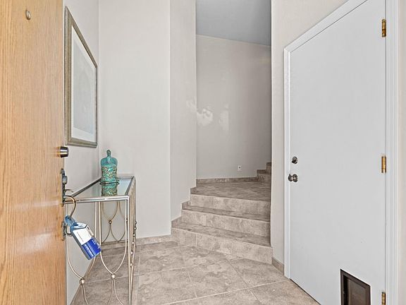 4th image of 1812 Parkwood Dr
