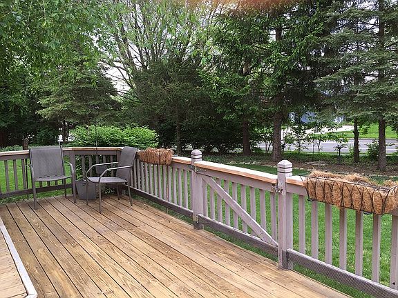 Wonderful shaded deck