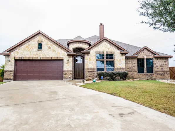 106 Sports Row, Waxahachie, TX 75165