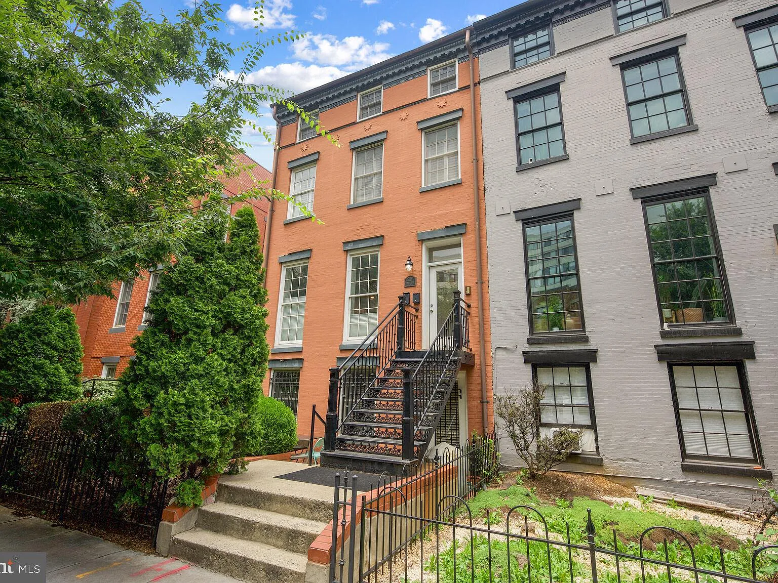 2 bed, 3.0 bath, 1547 sqft, $4,800 — Photo 1