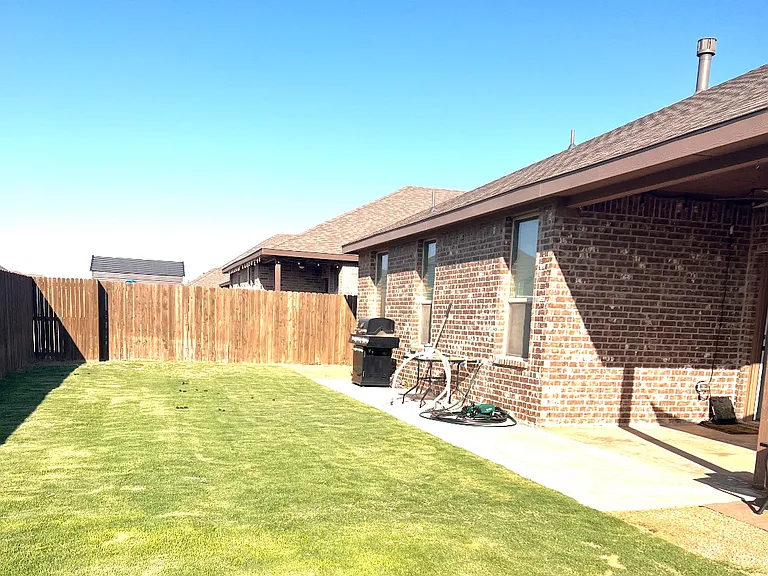 2316 Horizon Rd — Photo 3