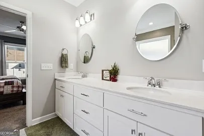 104 Pomegranate St — Photo 38