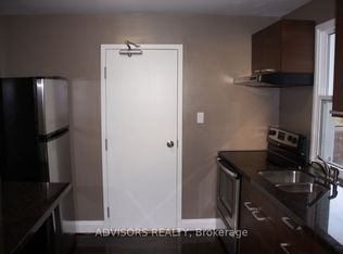 3717 Lakeshore Rd W #5, Oakville, ON L6L6S5