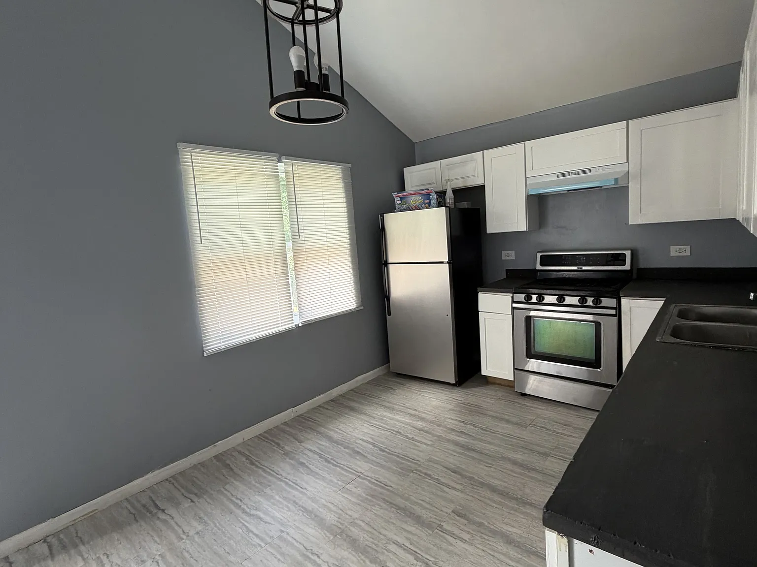 3 bed, 1241 sqft, $1,800 — Photo 4