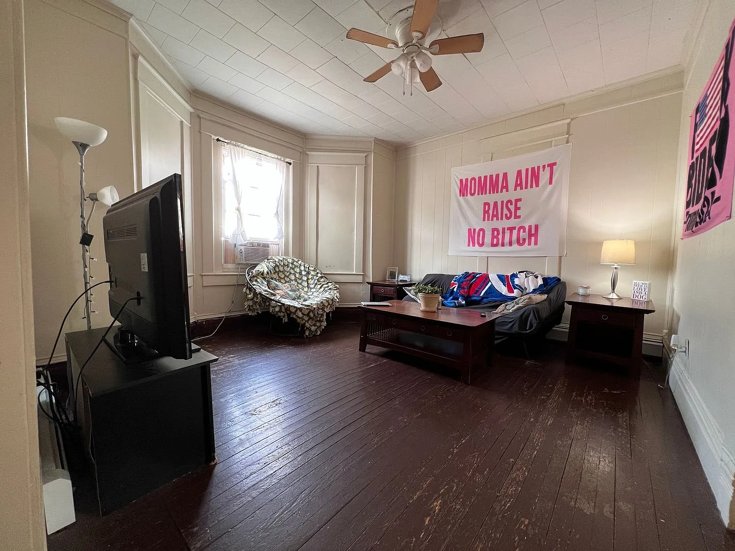 450 Dallas Street — Photo 3