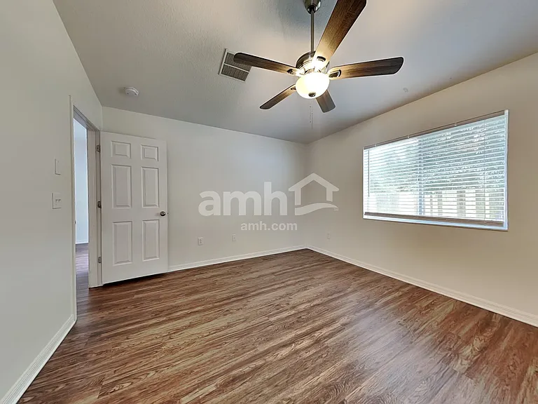 30547 Midtown Ct — Photo 7