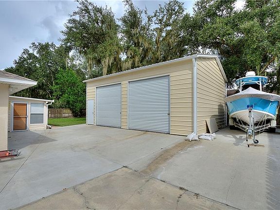 5th image of 4434 Burlington Dr