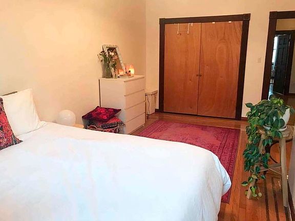 4th image of 626 Leonard St APT 4