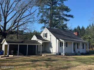 1696 Evergreen St, Dresden, TN 38225