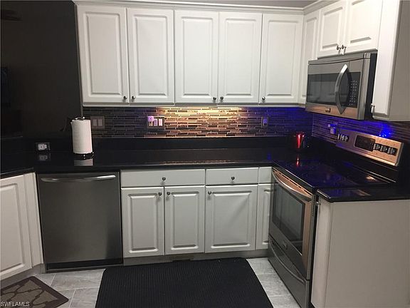 3rd image of 6516 Hartland St