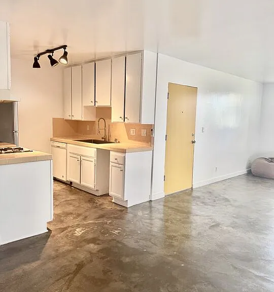 511 Rialto Ave #1 — Photo 1