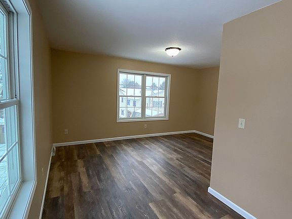2nd image of 2210 Garfield Ave