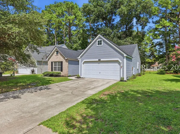 676 Farm Lake Dr, Bluffton, SC 29910