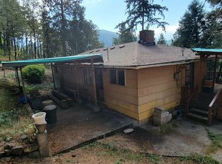 48613 E 1st St, Oakridge, OR 97463