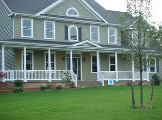 26 Barberry Ln, Center Moriches, NY 11934