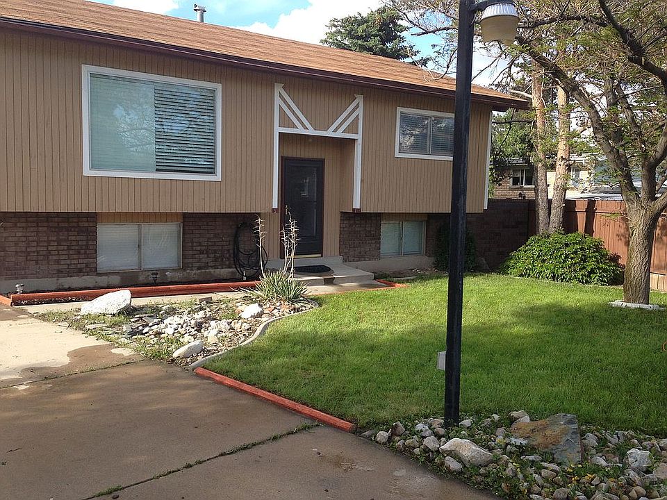 1st image of 4502 W Lorna Cir