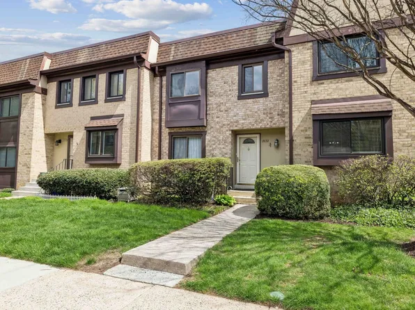 2832 Jermantown Rd, Oakton, VA 22124