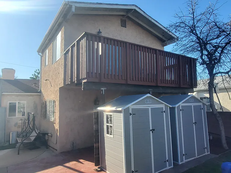 332 Twickenham Ave #1/2 — Photo 2