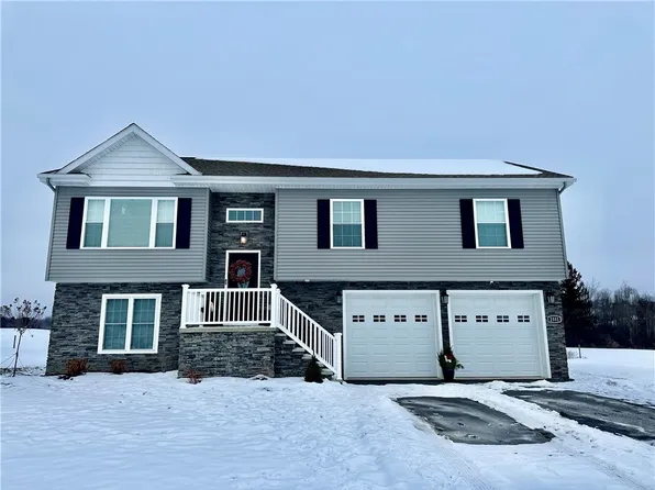 2351 Turnpike Rd, Auburn, NY 13021