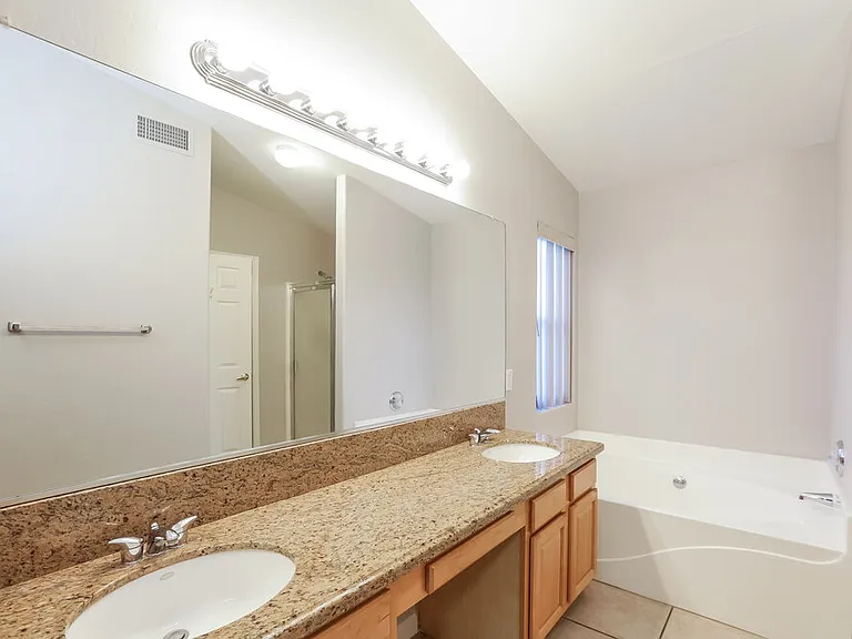 17811 N 41st Pl — Photo 12